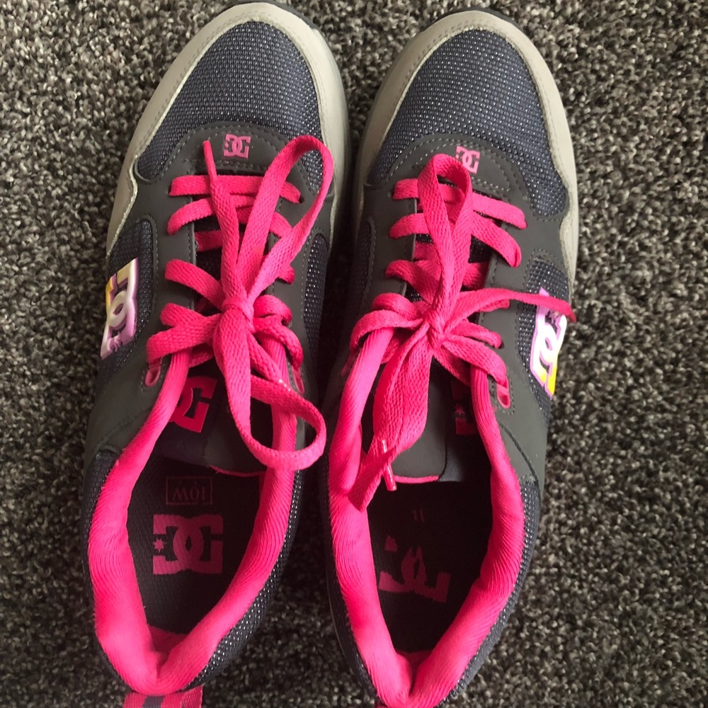 DC sneakers